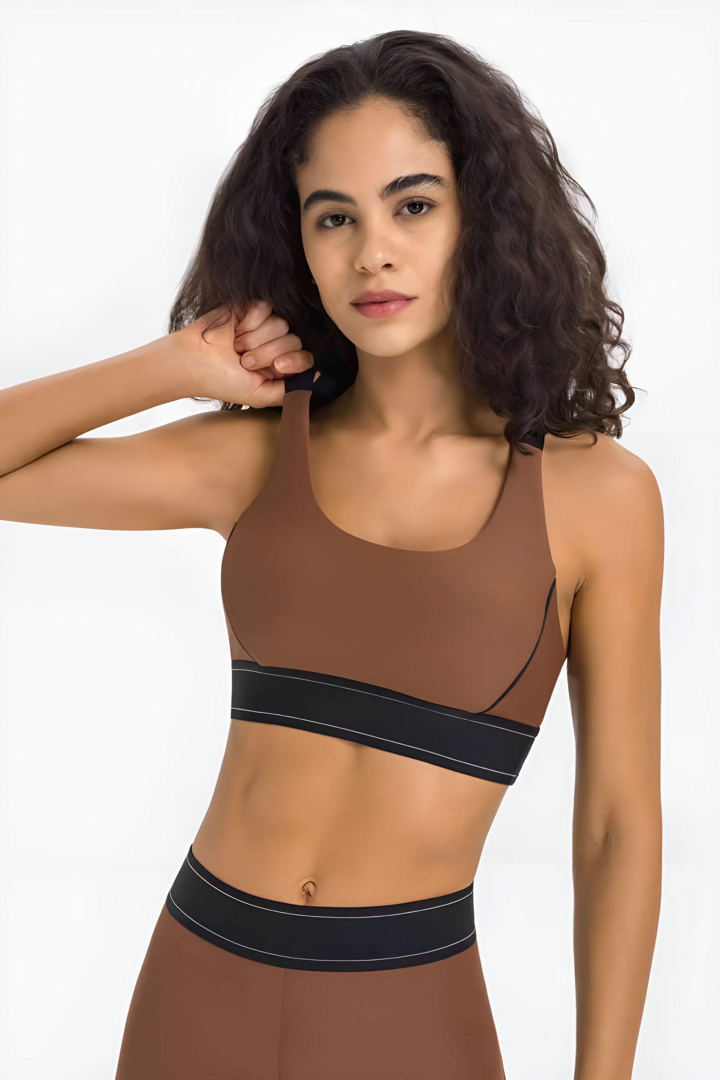 Cropped Contrast Sports Bra